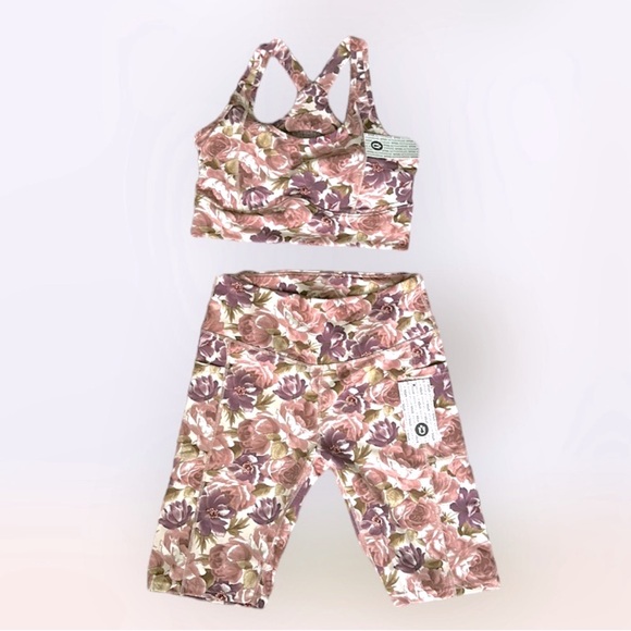 ✨NWT✨ Floral Print 🌺 Workout Set - Picture 3 of 10